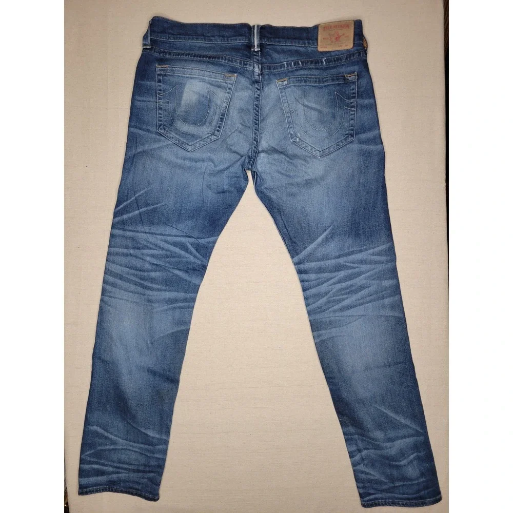True Religion Jeans Mens 36 GENO Relaxed Slim Blue Legend Wash Horseshoe Pockets